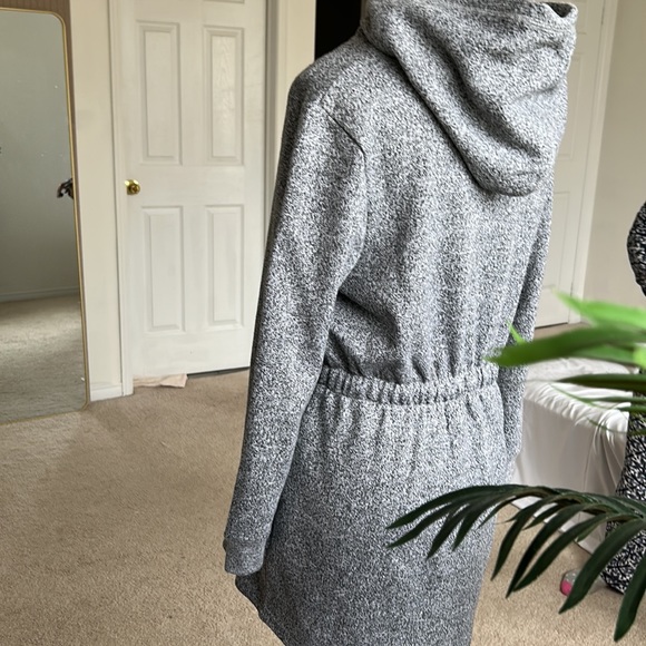 Sweater dress - Picture 10 of 13